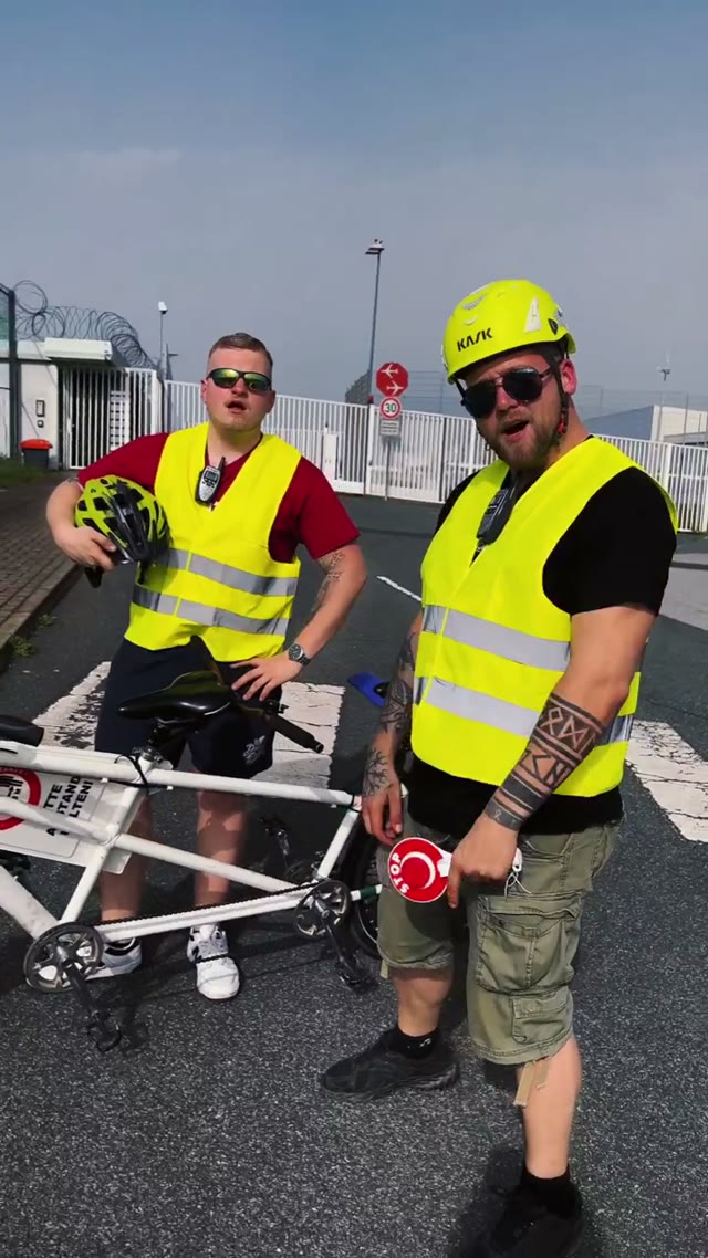 Kavalier x Proto - Abschiebehauptmeister